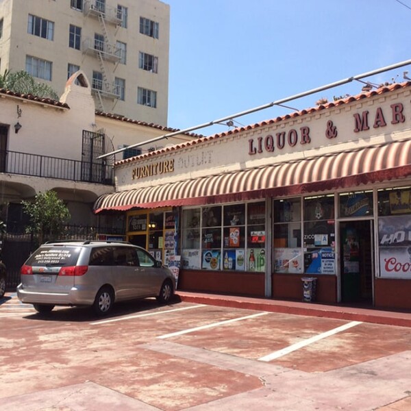 El Adobe Market, June 2016 El Adobe Market, June 2016